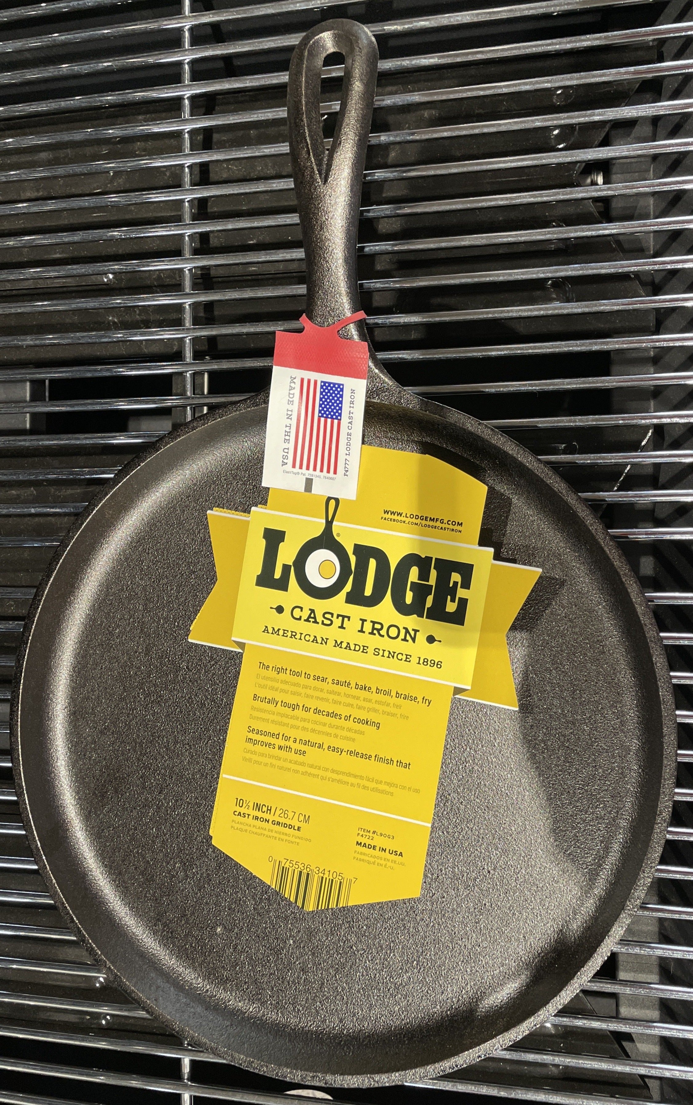 Lodge L8SGP3 10 1/2 x 10 1/2 Square Pre-Seasoned Cast Iron Grill Pan